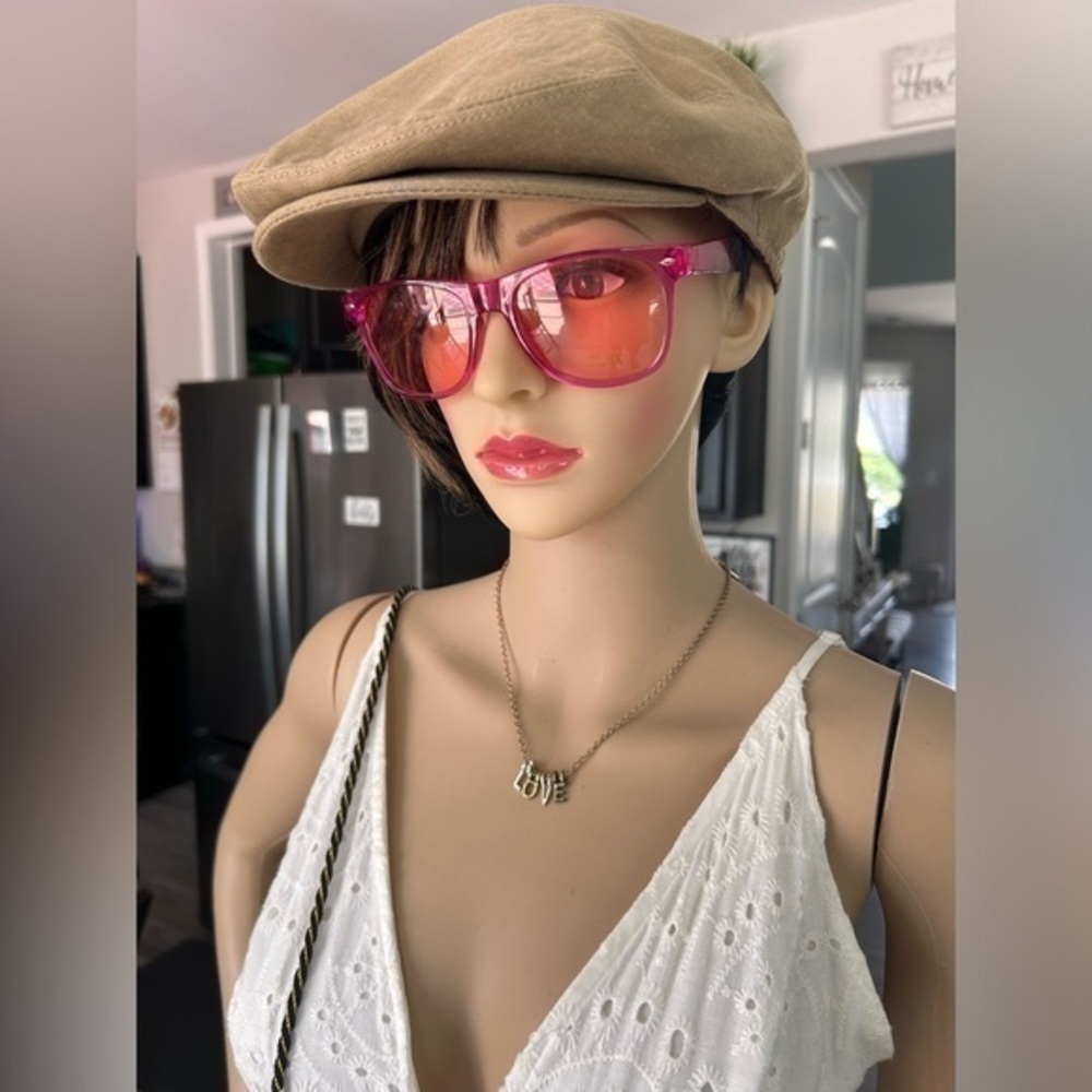 โจNWT Blush Pink translucent framed sunglasses ๐ sunshades - Picture 6 of 10